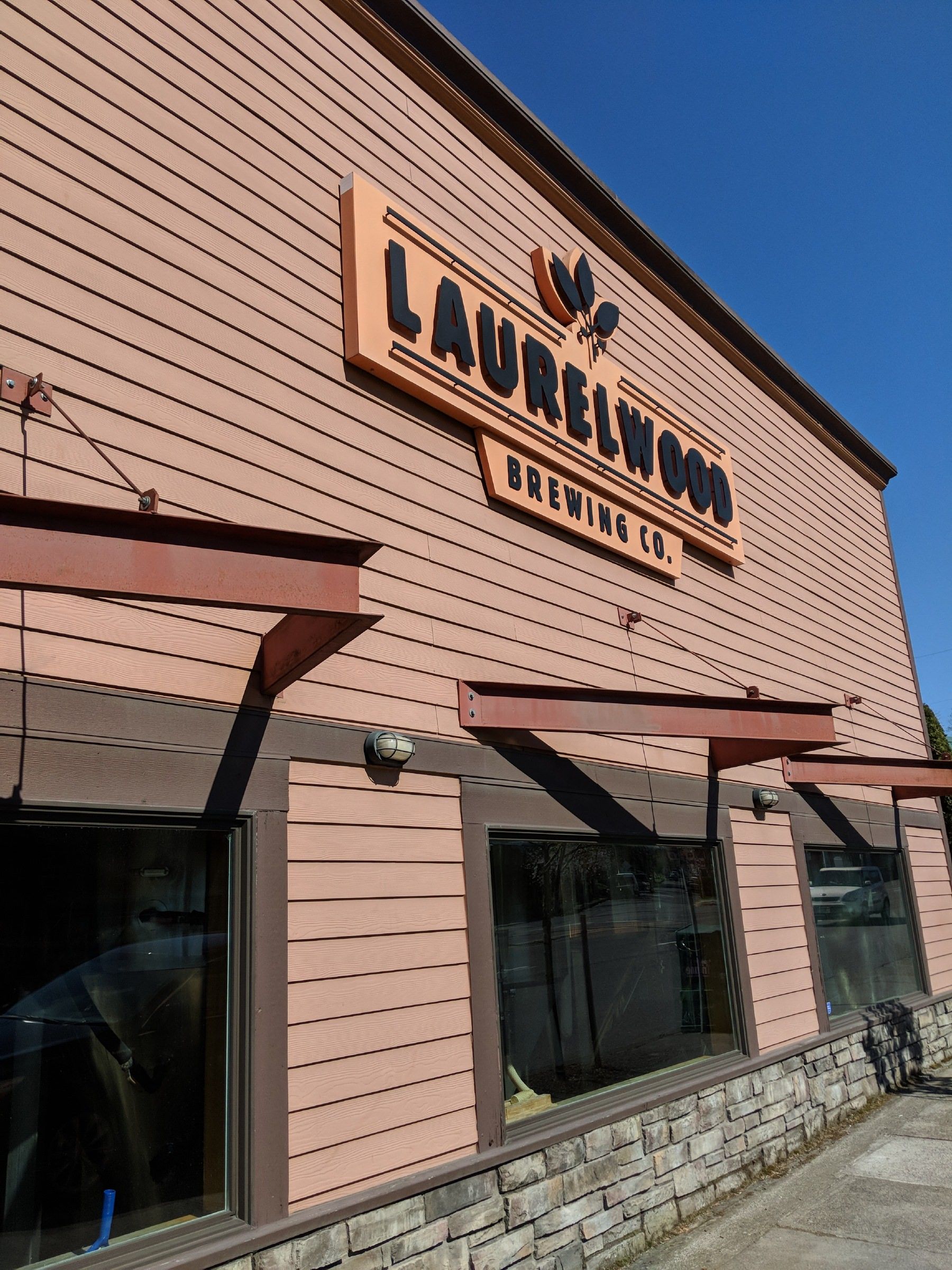 Laurelwood Brewing Co